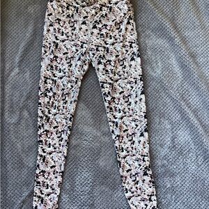 Black and Pink Floral Leggings with Stretchy Fit